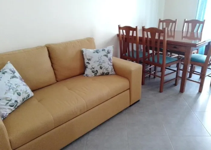 - Grao D' Areia Назаре